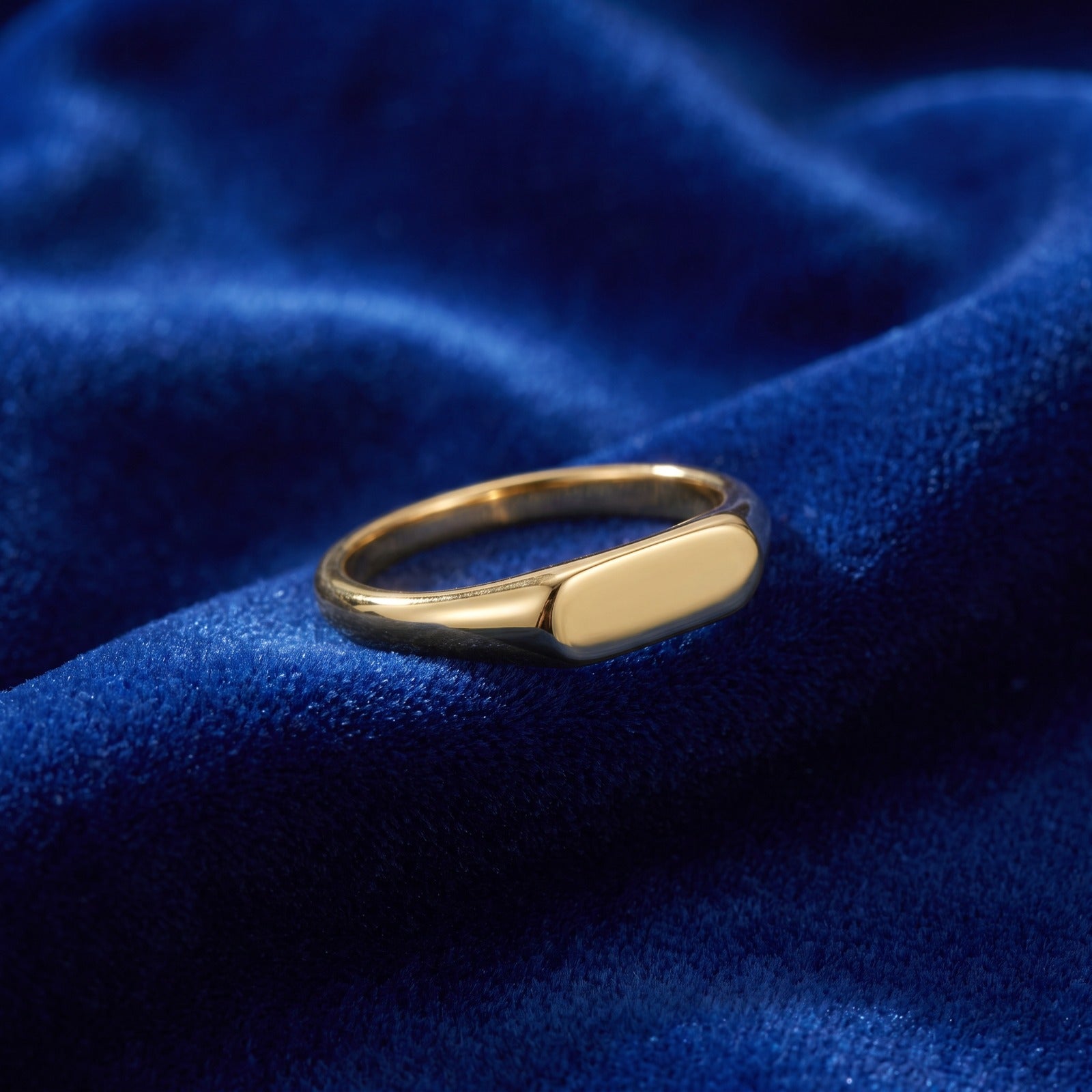 Signature ring