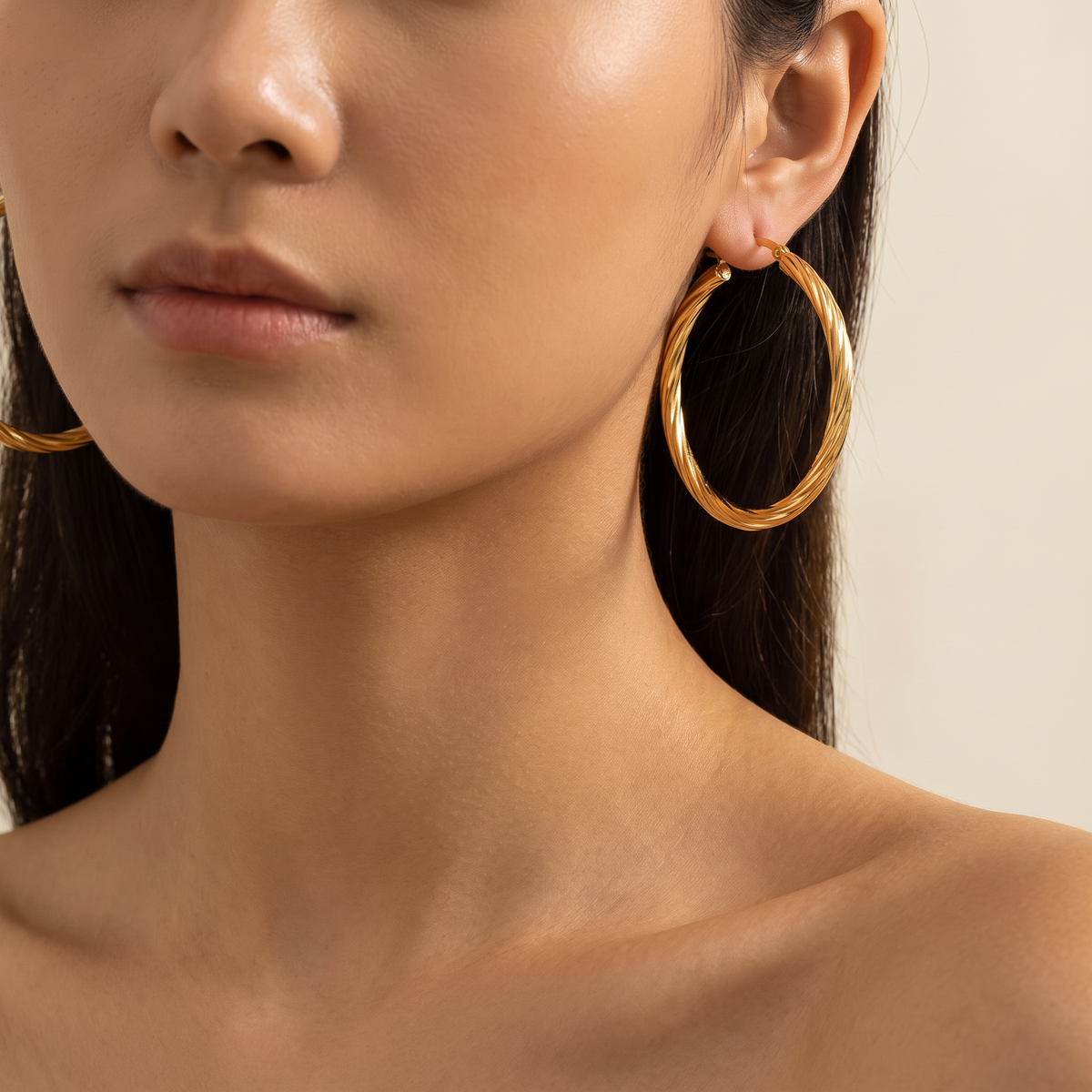 Twisted hoops